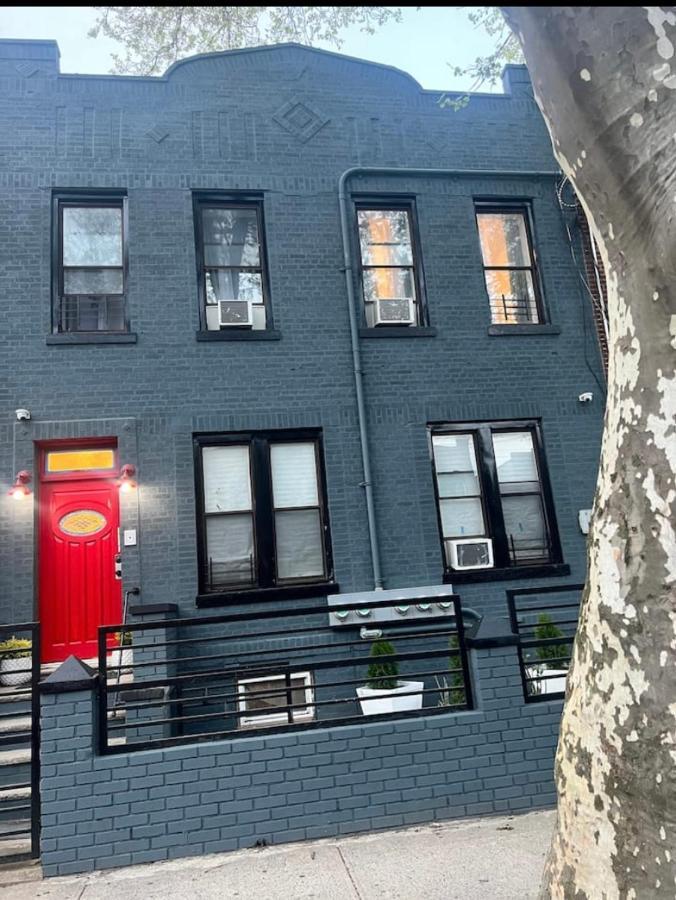 Brooklyn Golden Palace New York Ngoại thất bức ảnh