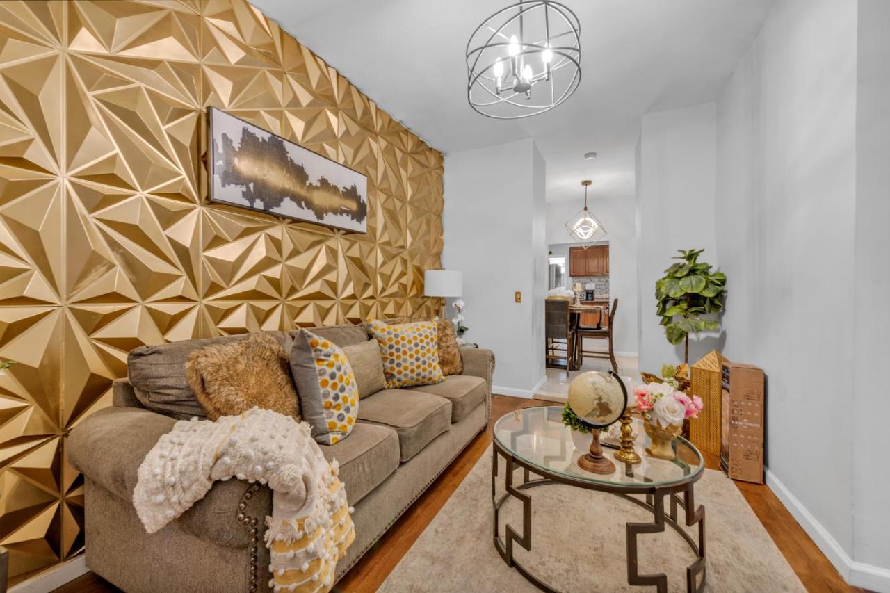 Brooklyn Golden Palace New York Ngoại thất bức ảnh